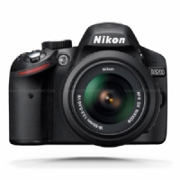 Nikon D3200 + 18-55 VR Kit 